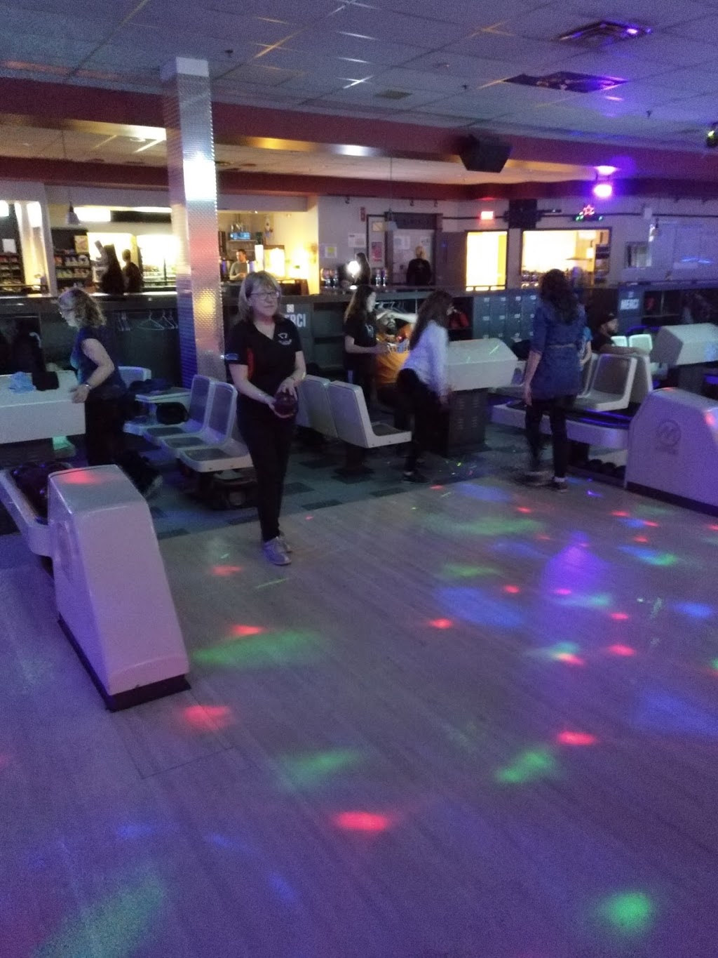 Bowling du Parc | 66 Boulevard Industriel, Saint-Eustache, QC J7R 5C2, Canada | Phone: (450) 472-6032