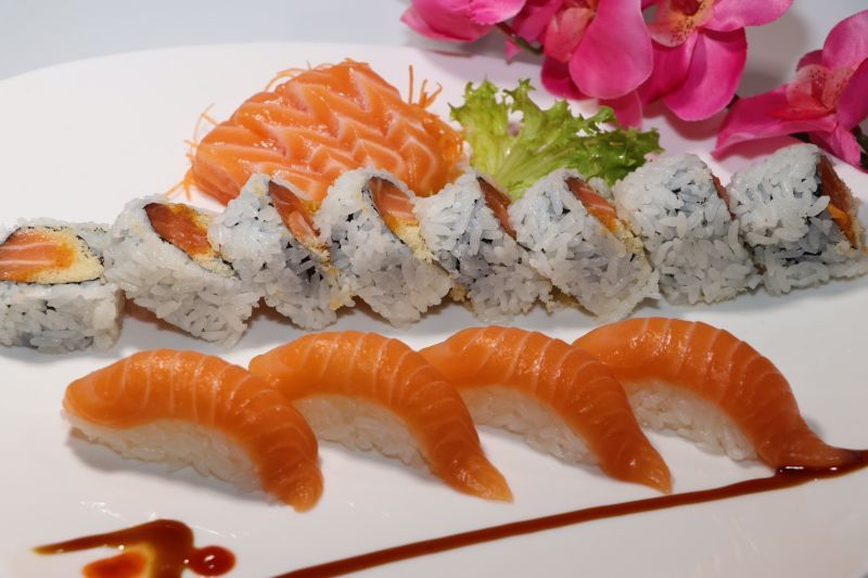 Tanoshii Sushi | 14 Nipigon Ave, Markham, ON L6C 1N7, Canada | Phone: (905) 927-9899