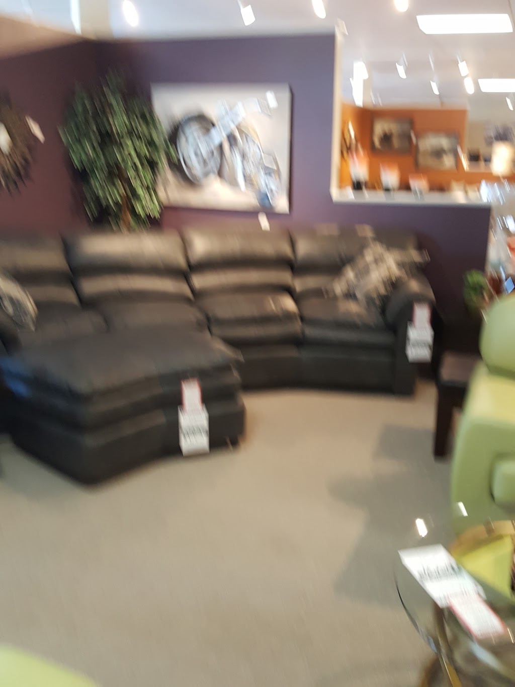 Rossinis Furniture | 711 48 Ave SE #1, Calgary, AB T2G 2A5, Canada | Phone: (403) 541-1805