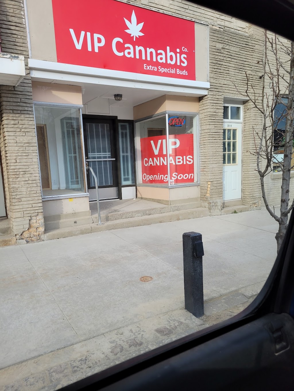 VIP Cannabis Co. | Harriston | Cannabis Dispensary | 29 Elora St S, Harriston, ON N0G 1Z0, Canada | Phone: (519) 338-1117