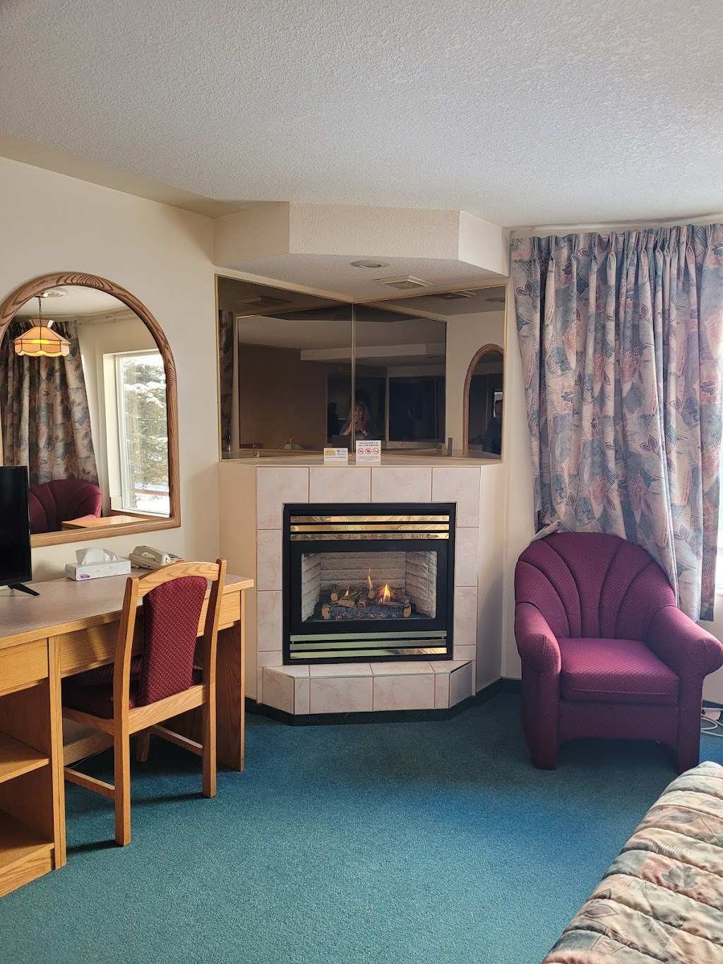 Western Budget Motel 1 | 171 Leva Ave, West, AB T4E 1B9, Canada | Phone: (403) 358-5755