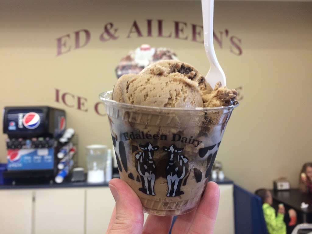 Edaleen Dairy Store | 1011 E Grover St, Lynden, WA 98264, USA | Phone: (360) 746-8664