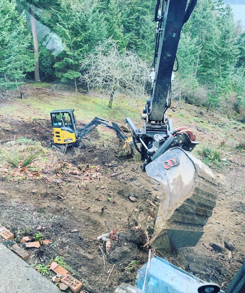 Boulder Excavating Ltd | 3461 Bradner Cir, Nanoose Bay, BC V9P 9M5, Canada | Phone: (250) 468-9788