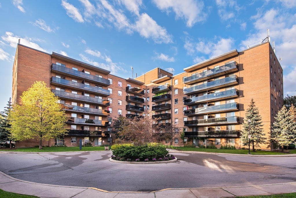 Glen Park Apartments | 7411 Yonge St, Thornhill, ON L3T 2B4, Canada | Phone: (289) 807-5431