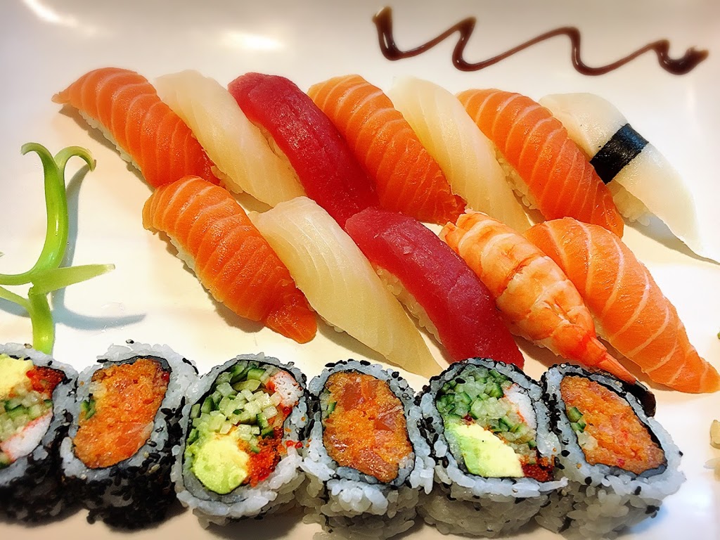 Mi•Ne Sushi | 325 Bremner Blvd, Toronto, ON M5V 3V3, Canada | Phone: (416) 623-1975