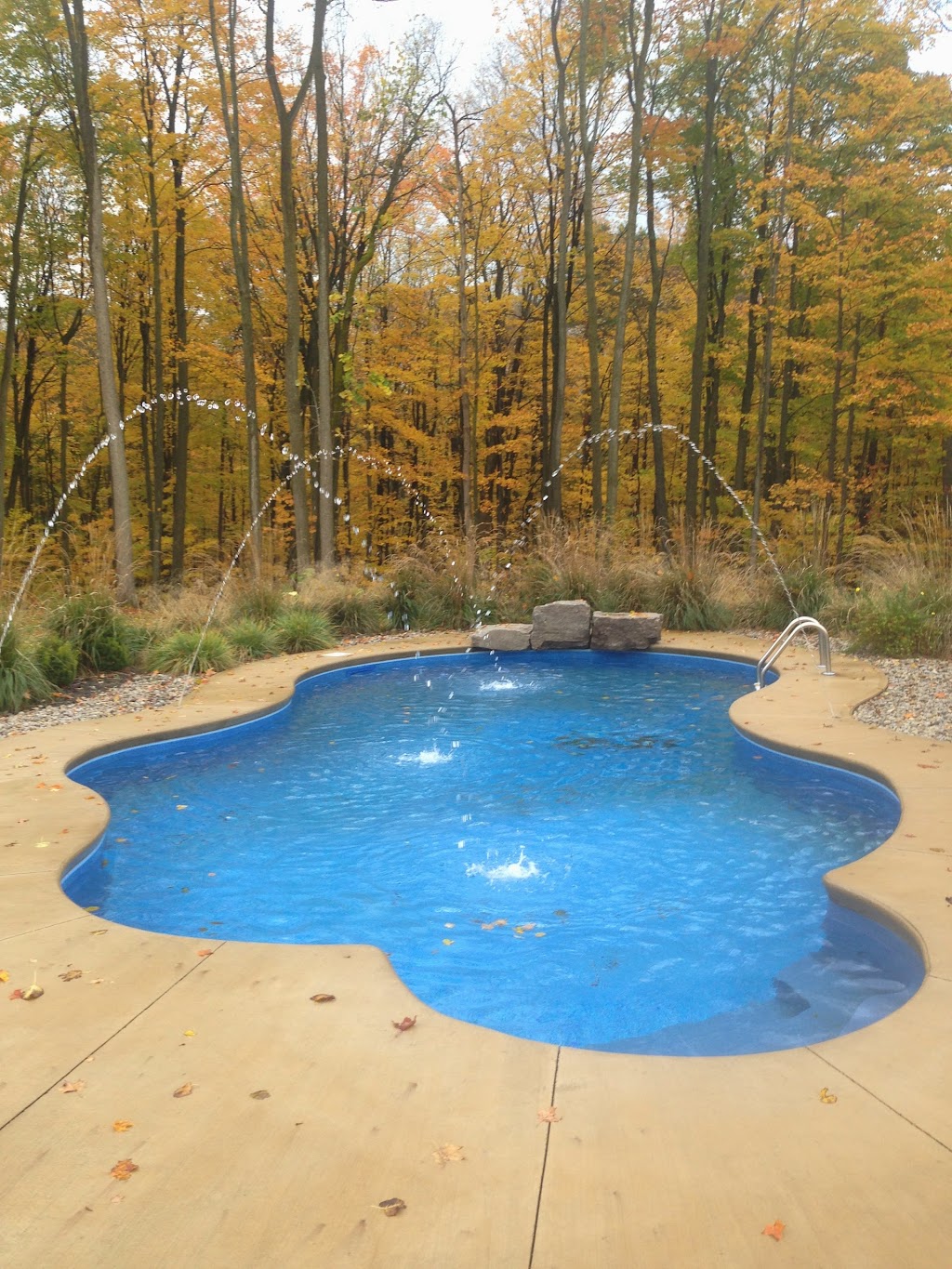 Rosehill Pools | 54 Windsor Dr, Whitchurch-Stouffville, ON L4A 7X3, Canada | Phone: (905) 642-2121