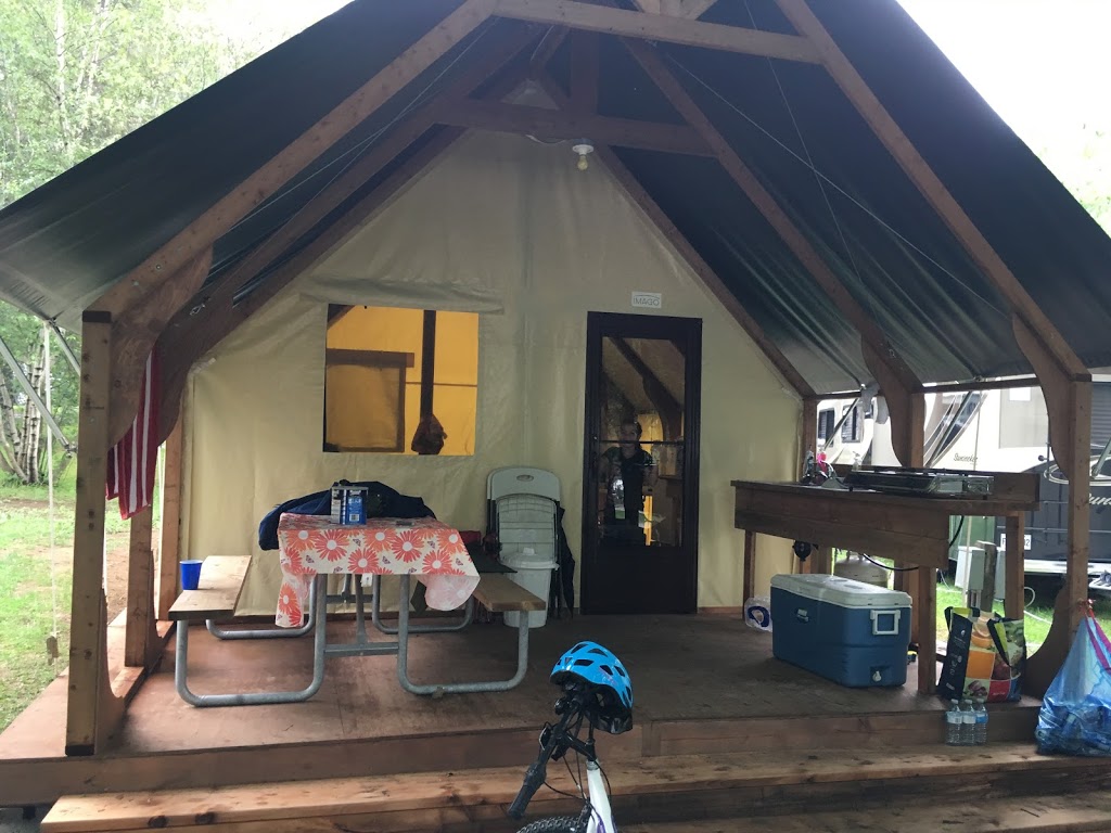 Camping Saint-André-Avellin | 20 Rue Duquette, Saint-André-Avellin, QC J0V 1W0, Canada | Phone: (819) 983-3777