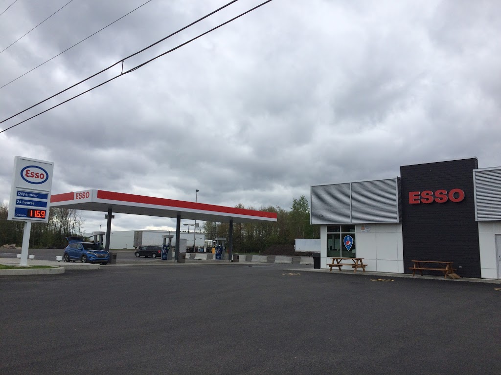 Esso | 2920 QC-218, Manseau, QC G0X 1V0, Canada | Phone: (819) 356-2233