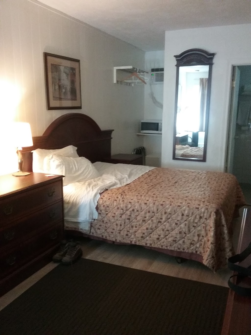 Park Motel | 3126 Kingston Rd, Scarborough, ON M1M 1P2, Canada | Phone: (416) 261-7241