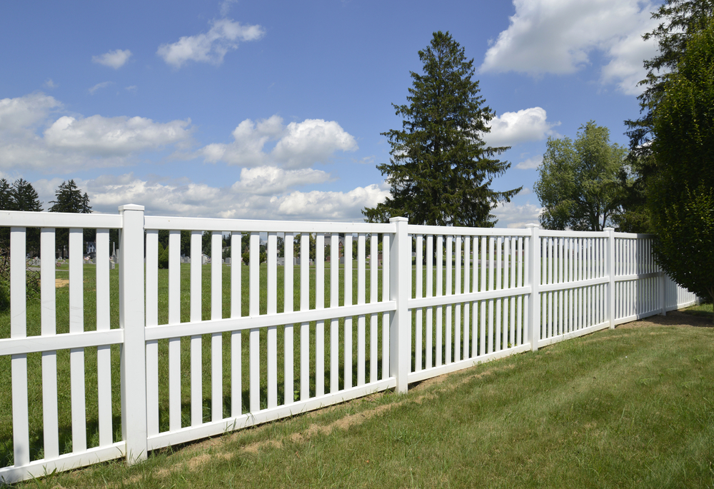 Fence Contractor Edmonton | 819 Blacklock Way SW, Edmonton, AB T6W 1C6, Canada | Phone: (587) 414-7635