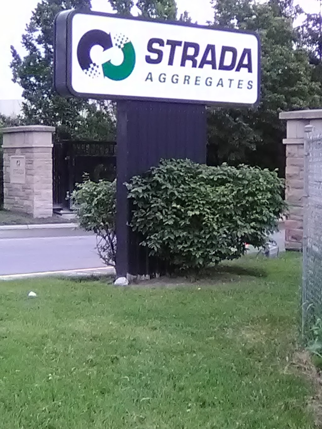 Strada Aggregates | 1667 Creditstone Rd, Concord, ON L4K 5V6, Canada | Phone: (905) 303-8669