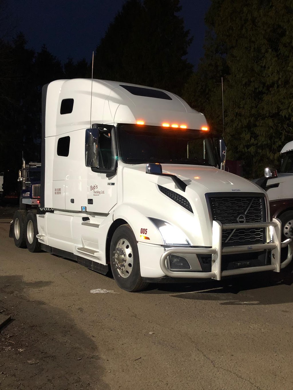 BOBS TRUCKING LTD. | 2777 Carriage Ct, Abbotsford, BC V4X 0A3, Canada | Phone: (778) 552-3817