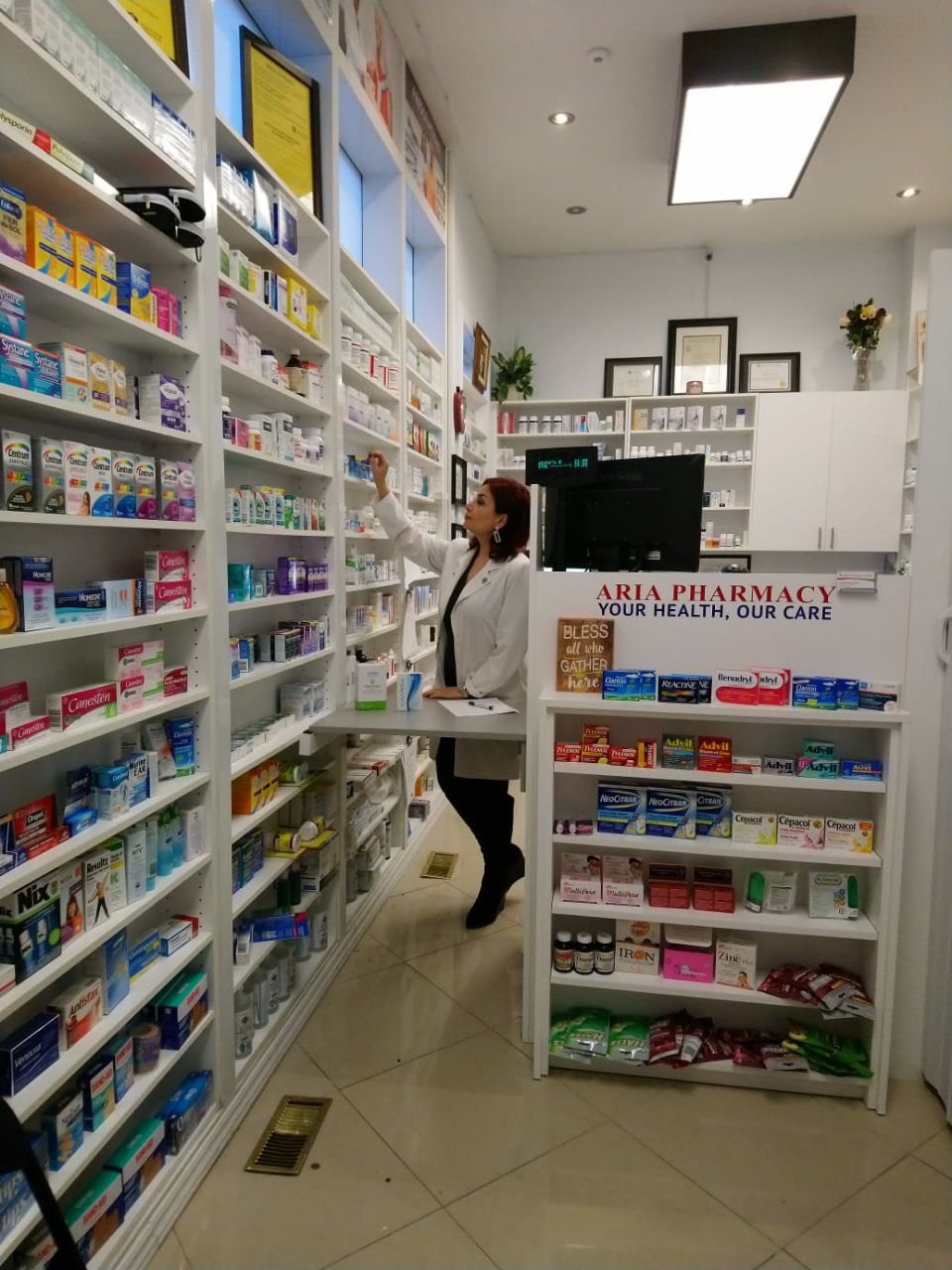 Aria Pharmasave- Nasrin Noorani, Doctor of pharmacy | 7097 Yonge St, Thornhill, ON L4J 1V8, Canada | Phone: (416) 792-3743