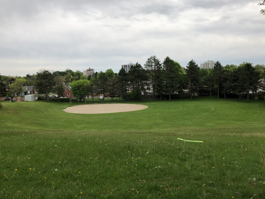 Hillside Park | 15 Hill St, Kitchener, ON N2H 5T4, Canada