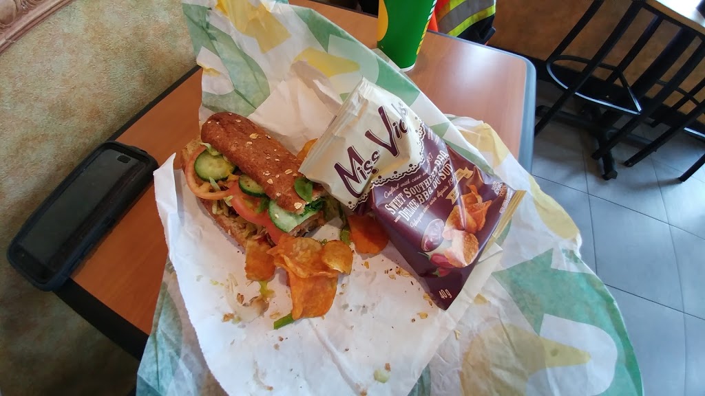 Subway | #111, 15122 72 Ave, Surrey, BC V3S 2G2, Canada | Phone: (604) 593-5272