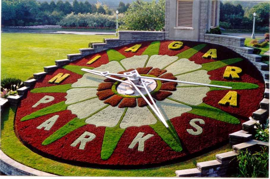 Floral Clock | 14004 Niagara Pkwy, Queenston, ON L0S 1L0, Canada | Phone: (905) 357-2411