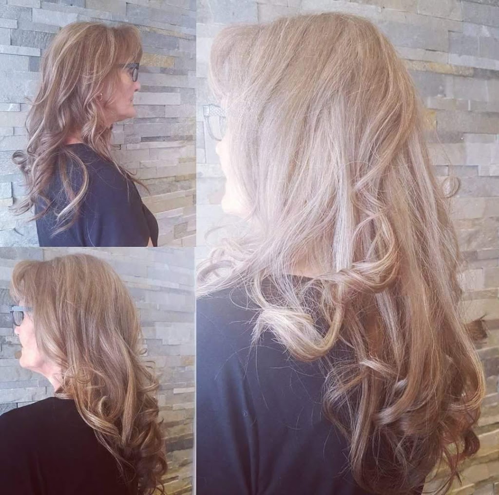 Coiffure Pour Elle Bois-des-Filion | 410 Bd Adolphe-Chapleau, Bois-des-Filion, QC J6Z 1H7, Canada | Phone: (450) 621-0223