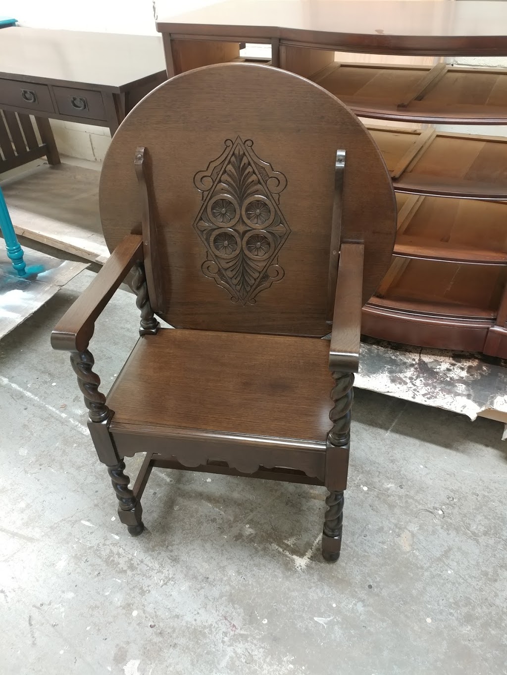 Unique Furniture Restoration inc | 81 Brisbane Rd, North York, ON M3J 2K3, Canada | Phone: (416) 514-0254