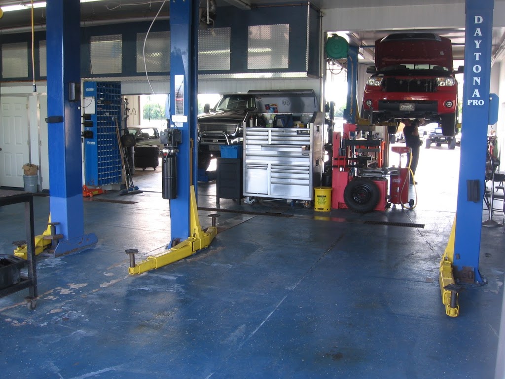 Woods Auto Sales And Service | 19A Foxboro Stirling Rd, Foxboro, ON K0K 2B0, Canada | Phone: (613) 968-7738