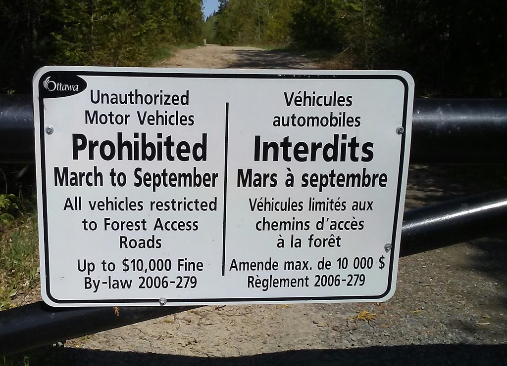 Marlborough Forest Parking - E2 | 3801 Roger Stevens Dr, North Gower, ON K0A 2T0, Canada