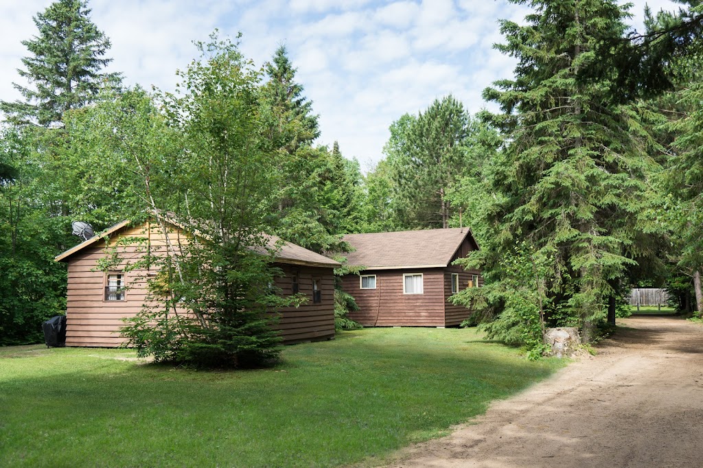 Birchwood Cottages | 836 Lake Nipissing Rd, Nipissing, ON P0H 1W0, Canada | Phone: (705) 724-2935