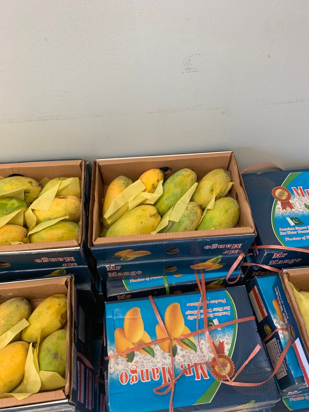 Pakistani Mangoes | 1212 Dundas St W, Mississauga, ON L5C 1E2, Canada | Phone: (647) 854-6665