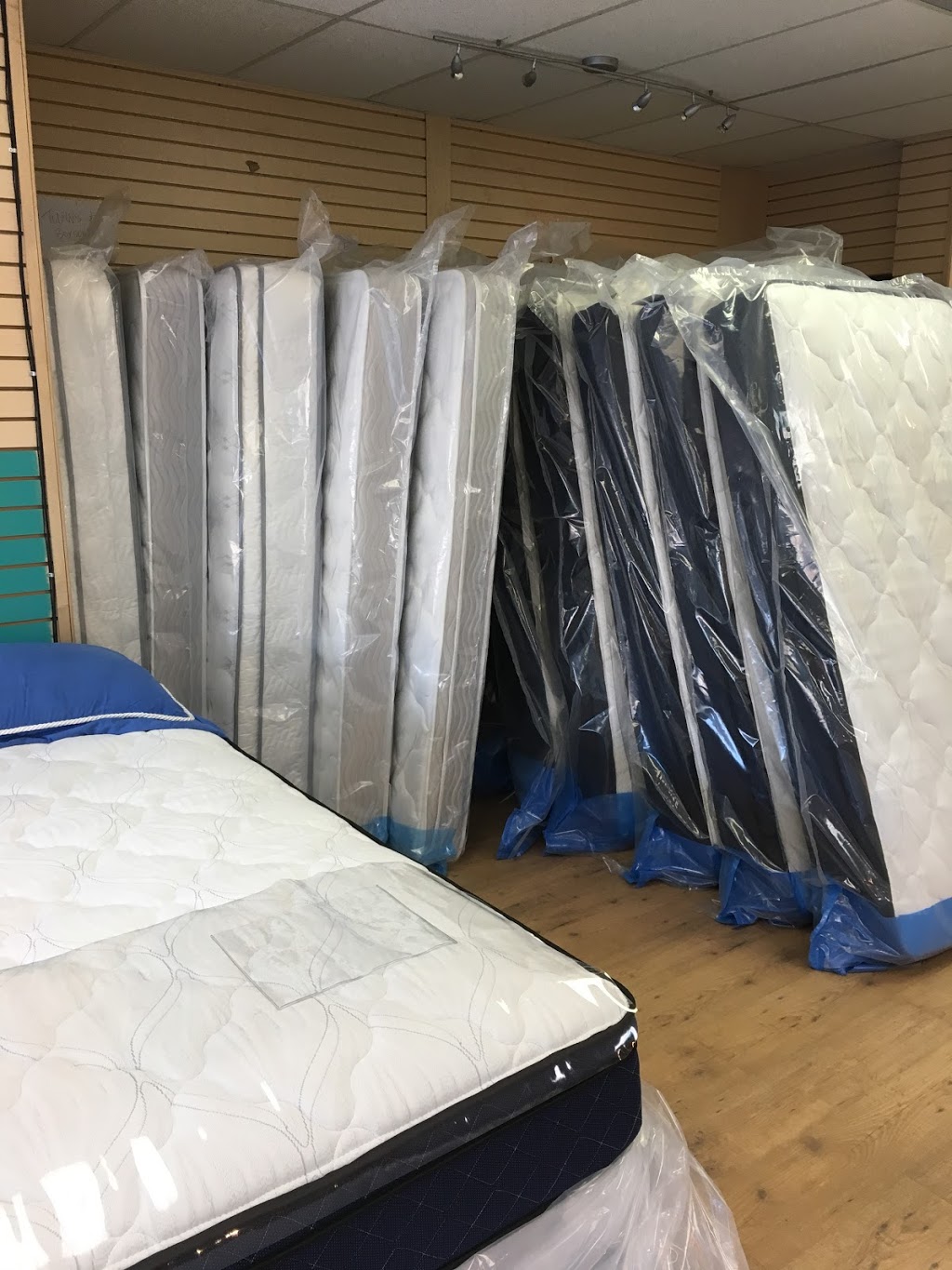 Luxury for Less Mattress Co. | 4004 118 Ave NW, Edmonton, AB T5W 0Z9, Canada | Phone: (780) 918-2462