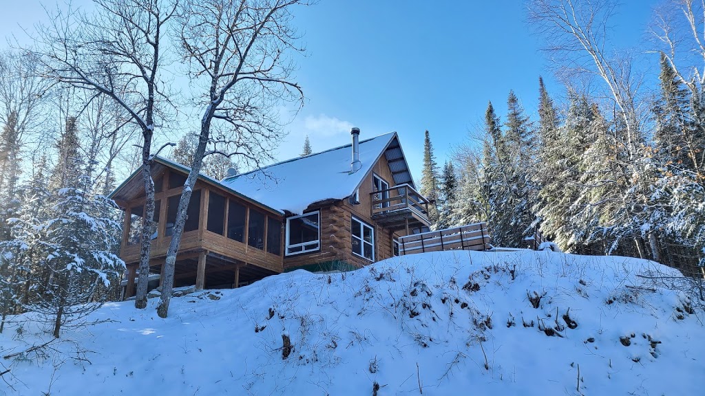 Chalet Ullumi | Rue Poisson, Mandeville, QC J0K 1L0, Canada | Phone: (438) 392-5981