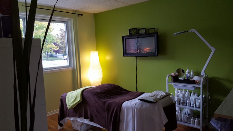 DeeVa Spa Esthetics & Relaxation | 2223 Hamilton Rd, Trenton, ON K8V 5P8, Canada | Phone: (613) 885-7999