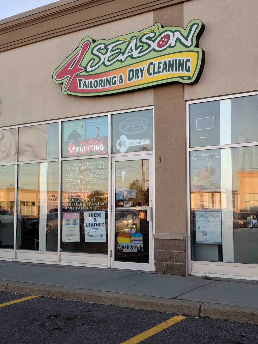 4 Season Tailoring & Dry Cleaning | 2016 Tenth Line Rd, Orléans, ON K4A 4X4, Canada | Phone: (613) 841-9220