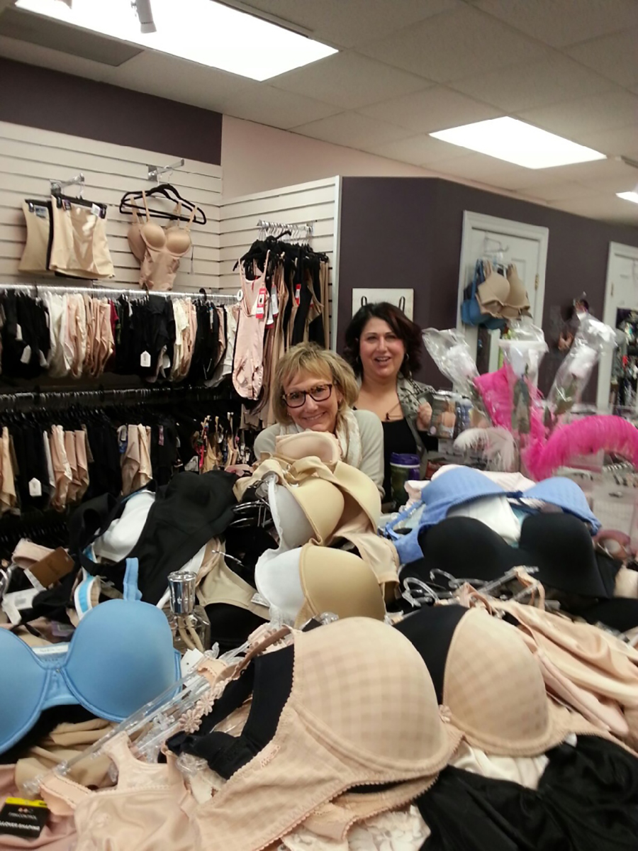 Legs Plus Inc & Bra Boutique | 5867 Leslie St, North York, ON M2H 1J8, Canada | Phone: (416) 497-2350