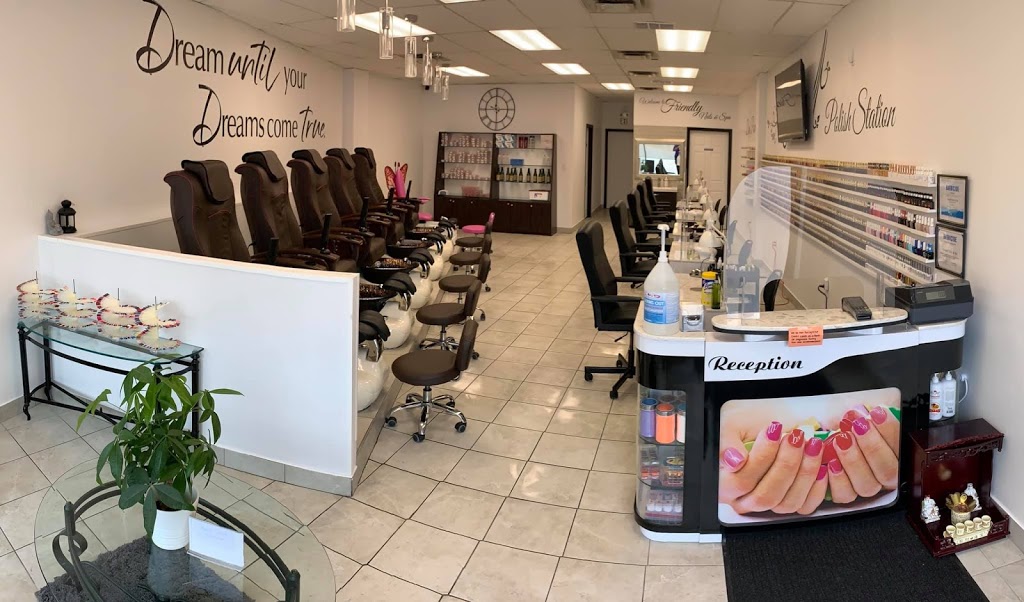 Friendly nails and spa | 925 Dundas St, Woodstock, ON N4S 8V3, Canada | Phone: (519) 290-7722