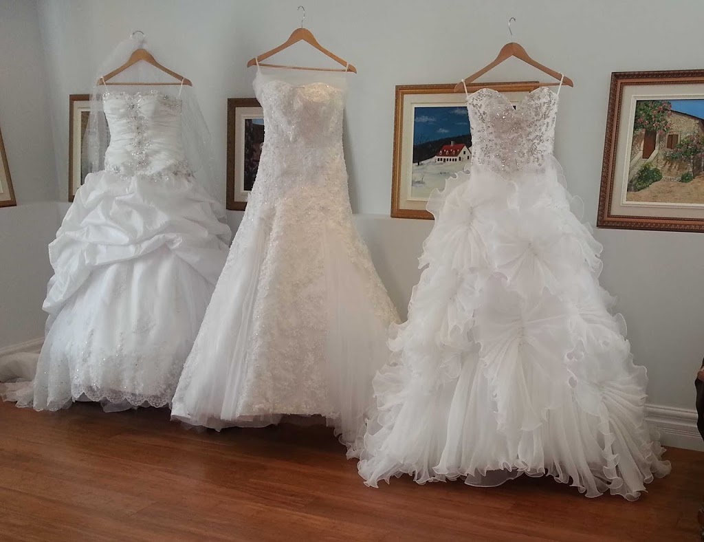 Crystal Wedding Dress | 2942 Rue des Érables, Sainte-Marthe-sur-le-Lac, QC J0N 1P0, Canada | Phone: (438) 792-4862