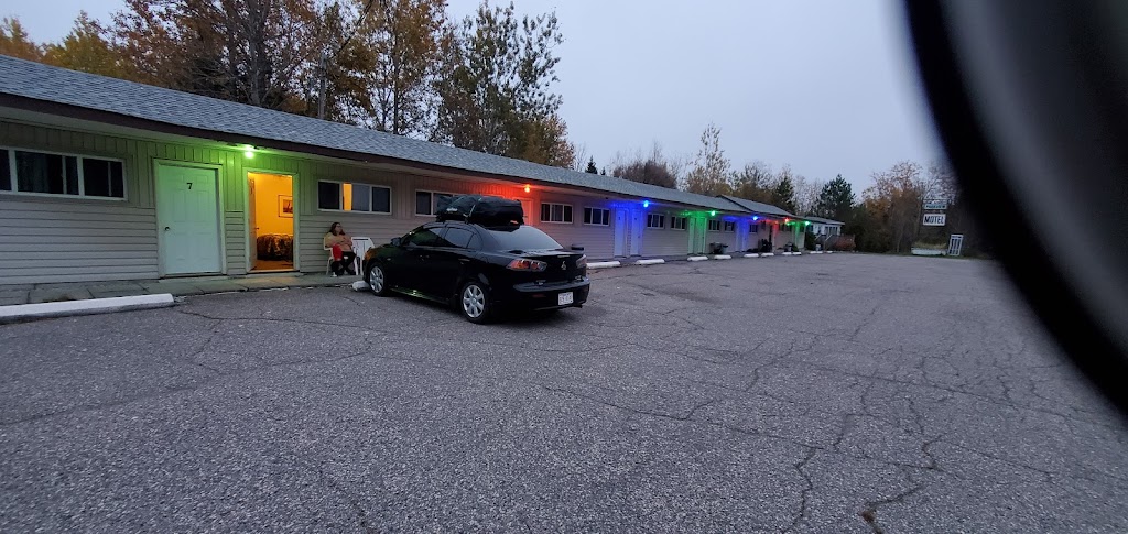 Parkview Motel | Thunder Bay, Unorganized, ON P0T 2Y0, Canada | Phone: (807) 986-2366