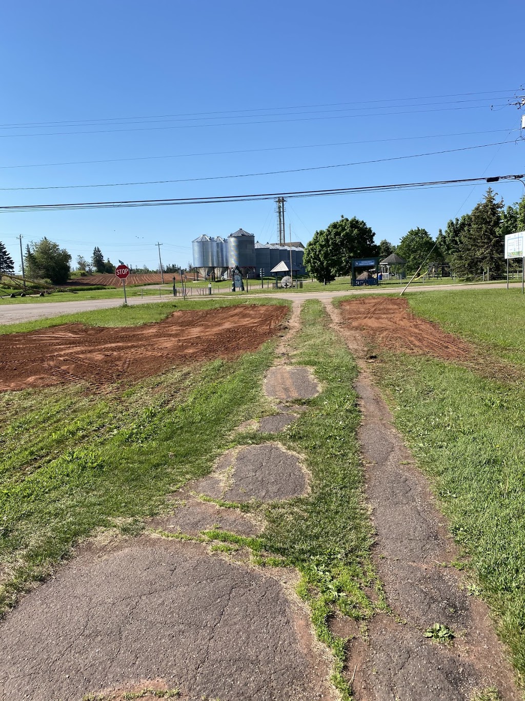 JJs Bobcat & Backhoe Services | 157 Sandy Hill Rd, Bedeque, PE C0B 1C0, Canada | Phone: (902) 888-9244