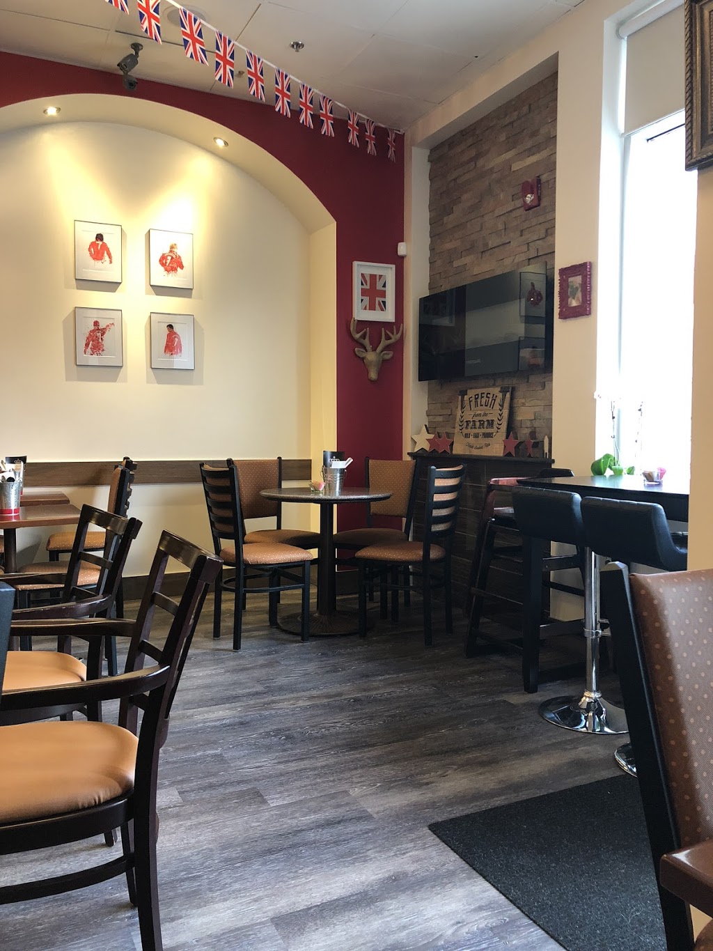 Little London Cafe | 20 Polonia Ave #110, Brampton, ON L6Y 0K9, Canada | Phone: (905) 453-4334