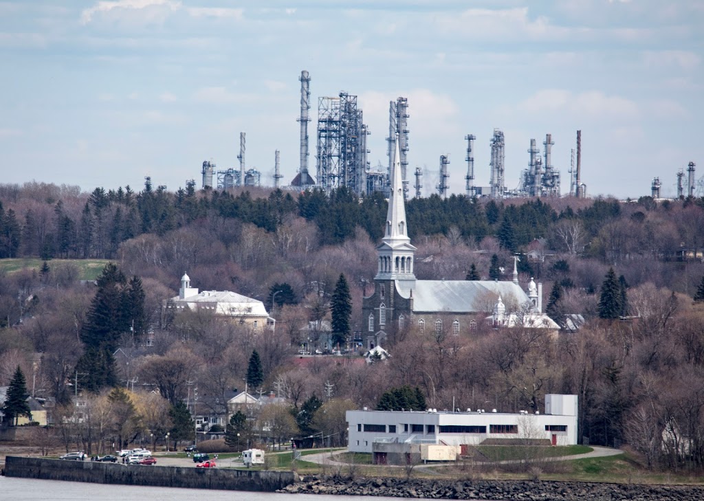 Valero | 165 Chem. des Îles, Lévis, QC G6V 7M5, Canada | Phone: (418) 835-8005