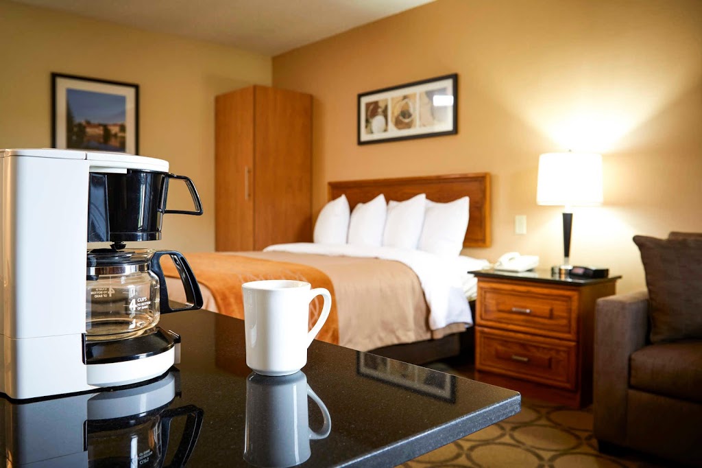 Comfort Inn Orillia | 75 Progress Dr, Orillia, ON L3V 6H1, Canada | Phone: (705) 327-7744