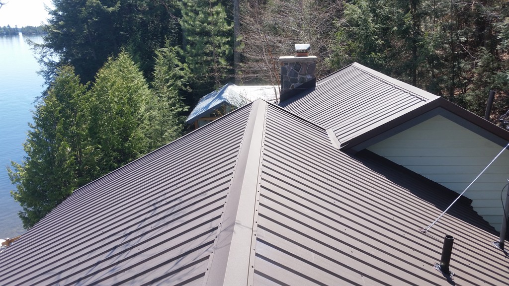 Green Metal Roofing And Manufacturing Inc. | 3551 White Oak Rd, London, ON N6E 3A1, Canada | Phone: (855) 533-2212