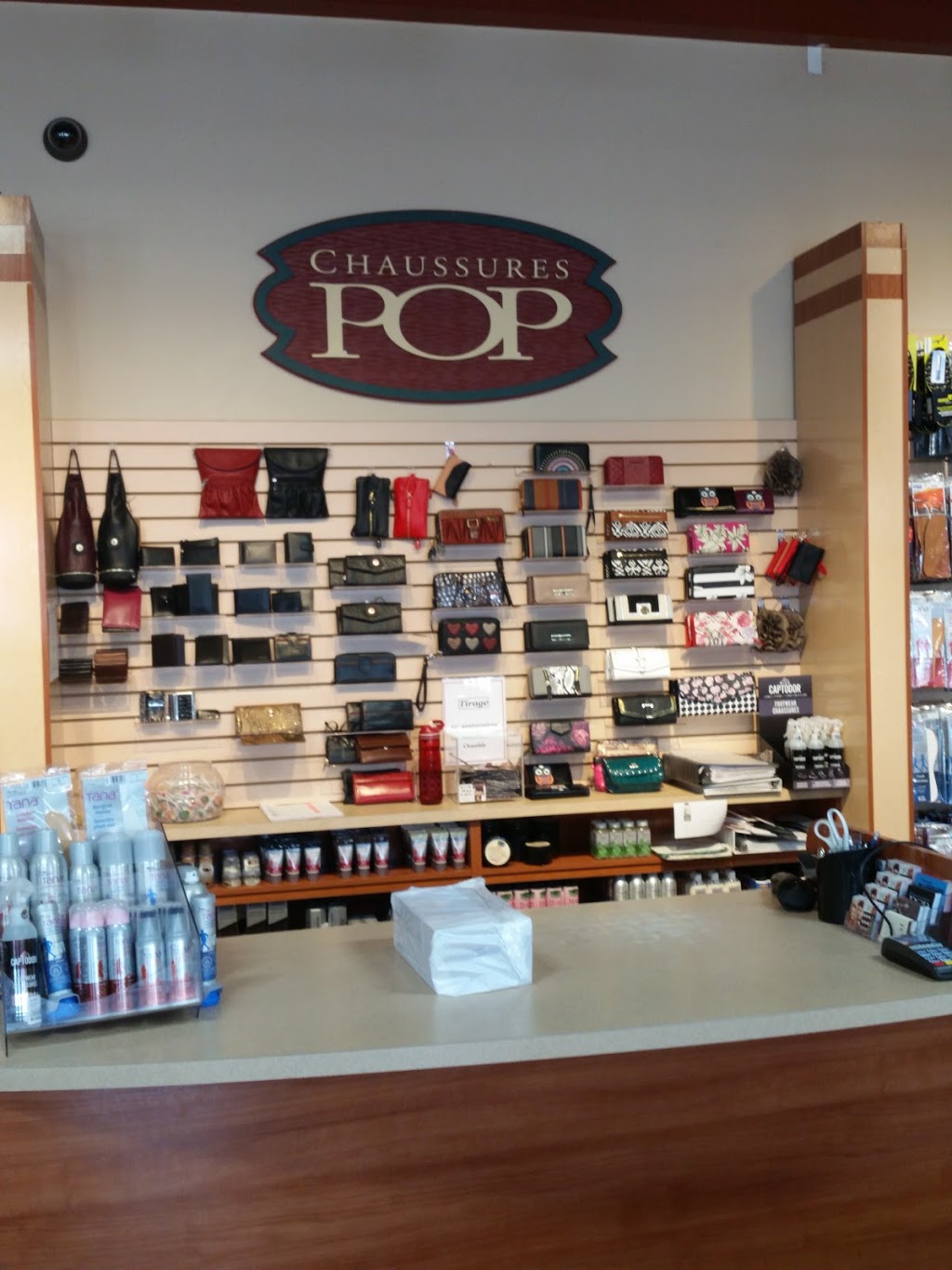 Chaussures Pop | 1288 Avenue Bourgogne, Chambly, QC J3L 1X9, Canada | Phone: (450) 658-7878
