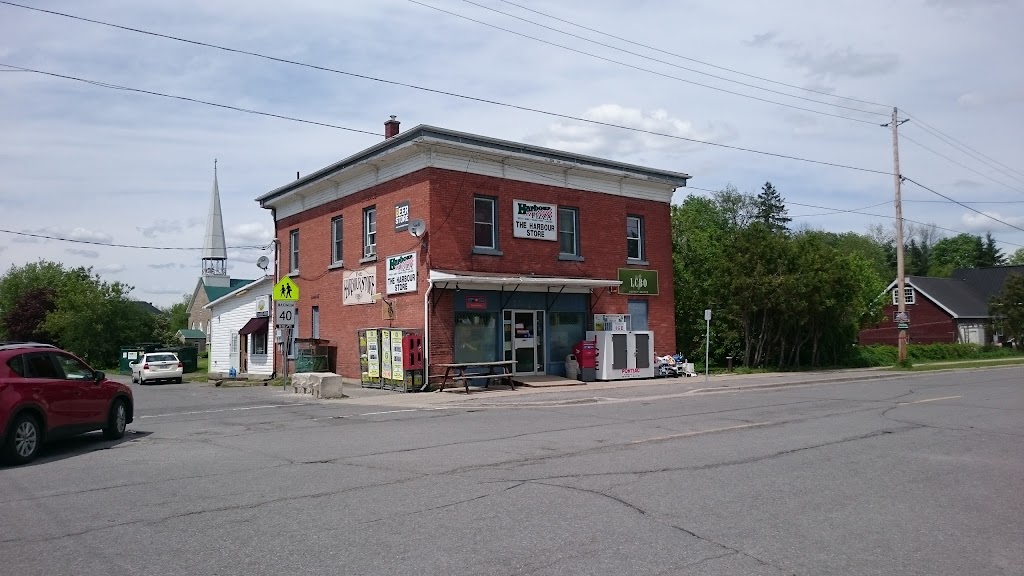 Harbour Store The | 2391 Fitzroy St, Fitzroy Harbour, ON K0A 1X0, Canada | Phone: (613) 623-3208
