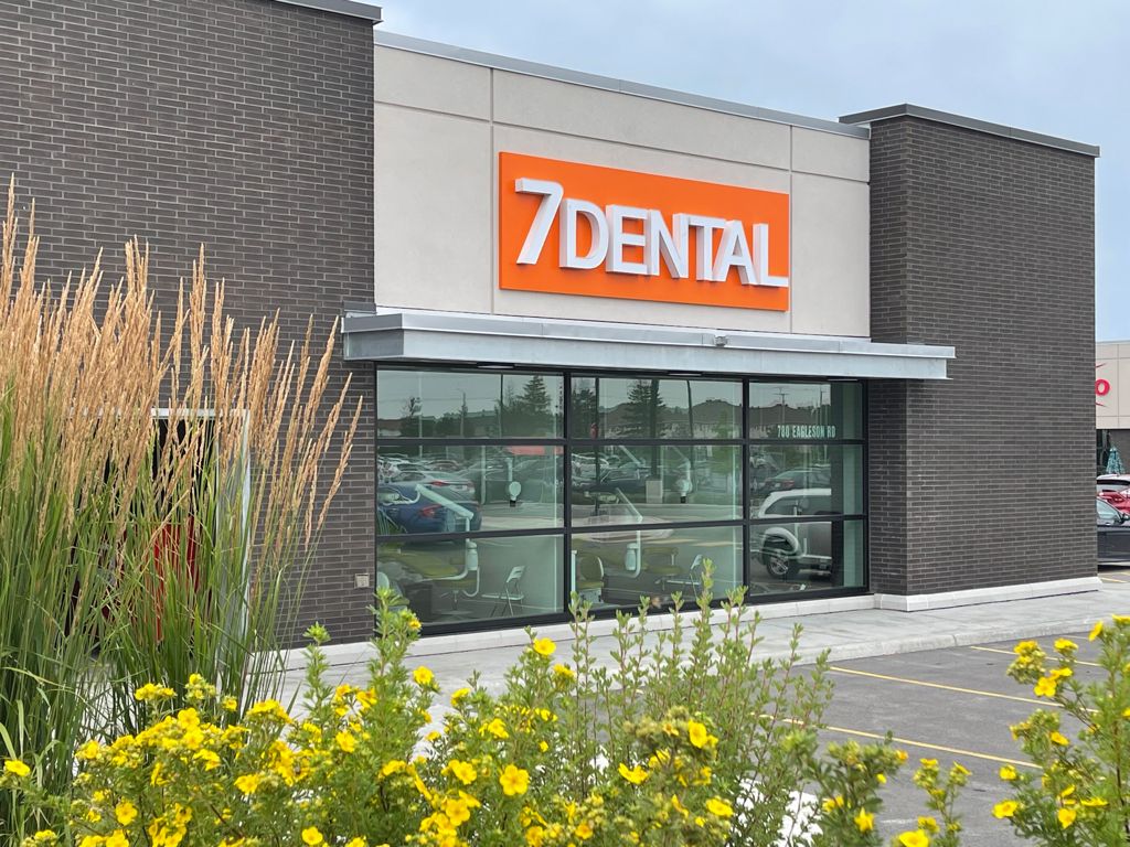 7Dental Kanata | 780 Eagleson Rd, Kanata, ON K2M 2V8, Canada | Phone: (613) 733-6825