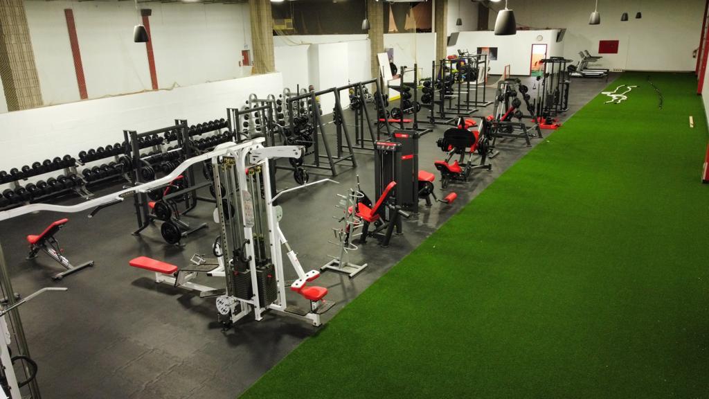 Endzone Sports Facility | 870 Taunton Rd W, Oshawa, ON L1L 0P1, Canada | Phone: (905) 576-9663