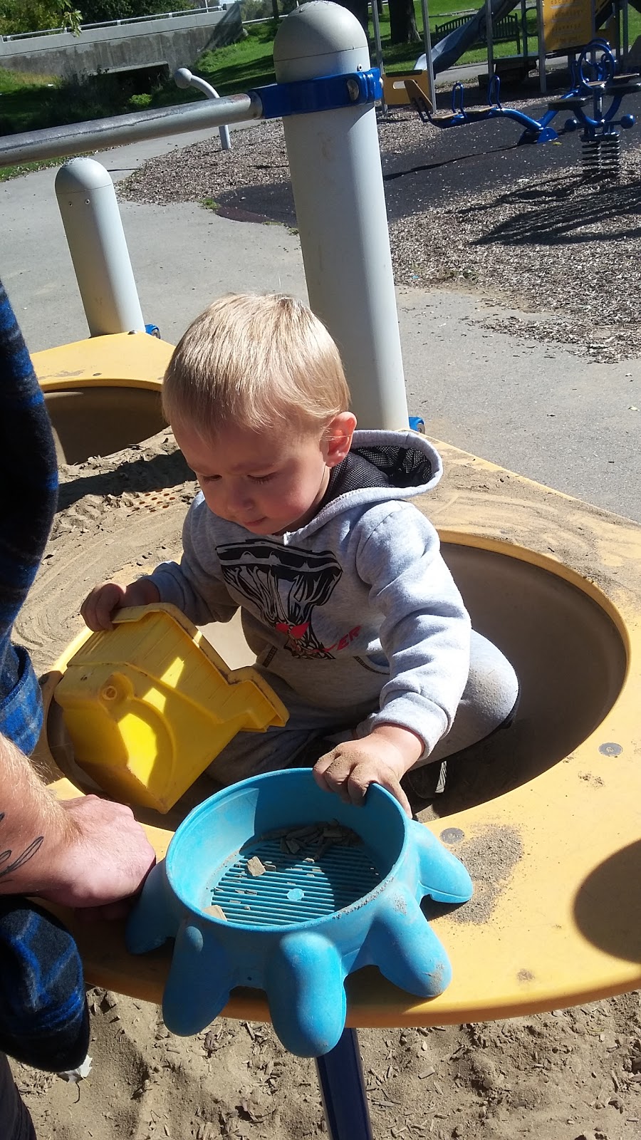 Strathroy Rotary Splash Pad | 280 Caradoc St N, Strathroy, ON N7G 2M8, Canada