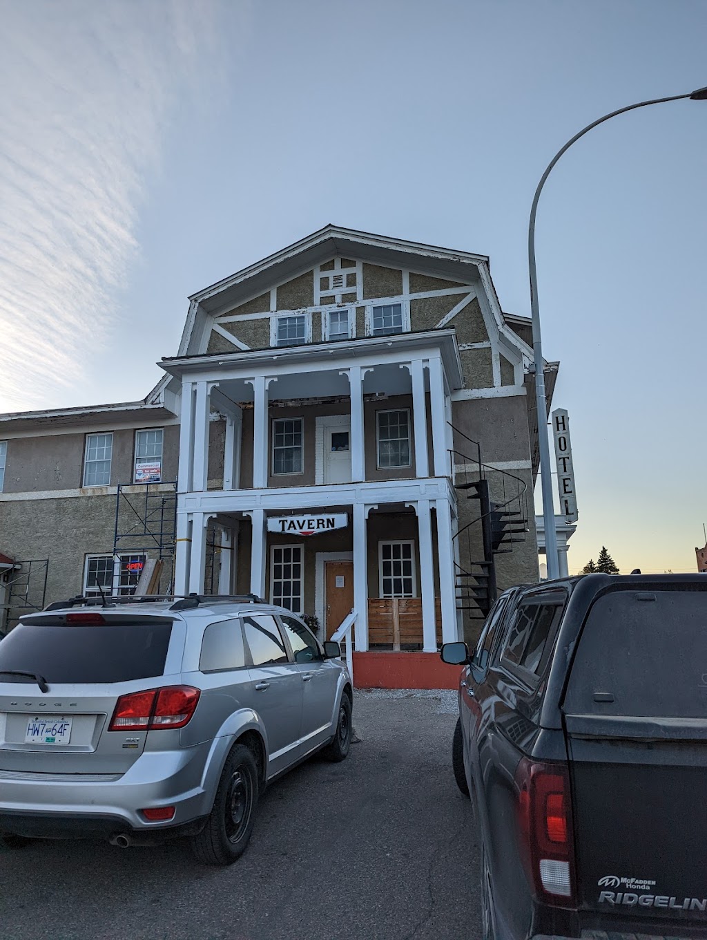 Greenhill Hotel | 12326 20 Ave, Blairmore, AB T0K 0E0, Canada | Phone: (403) 562-2232