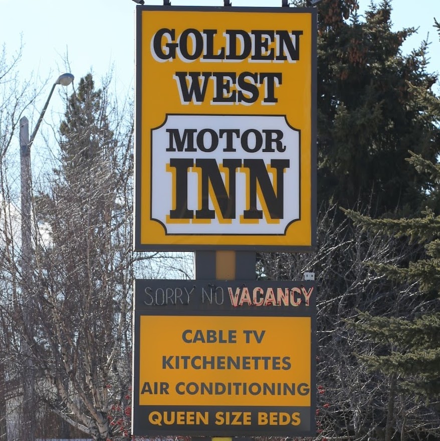 Golden West Motor Inn | 912 OSLER, Carstairs, AB T0M 0N0, Canada | Phone: (403) 337-3333