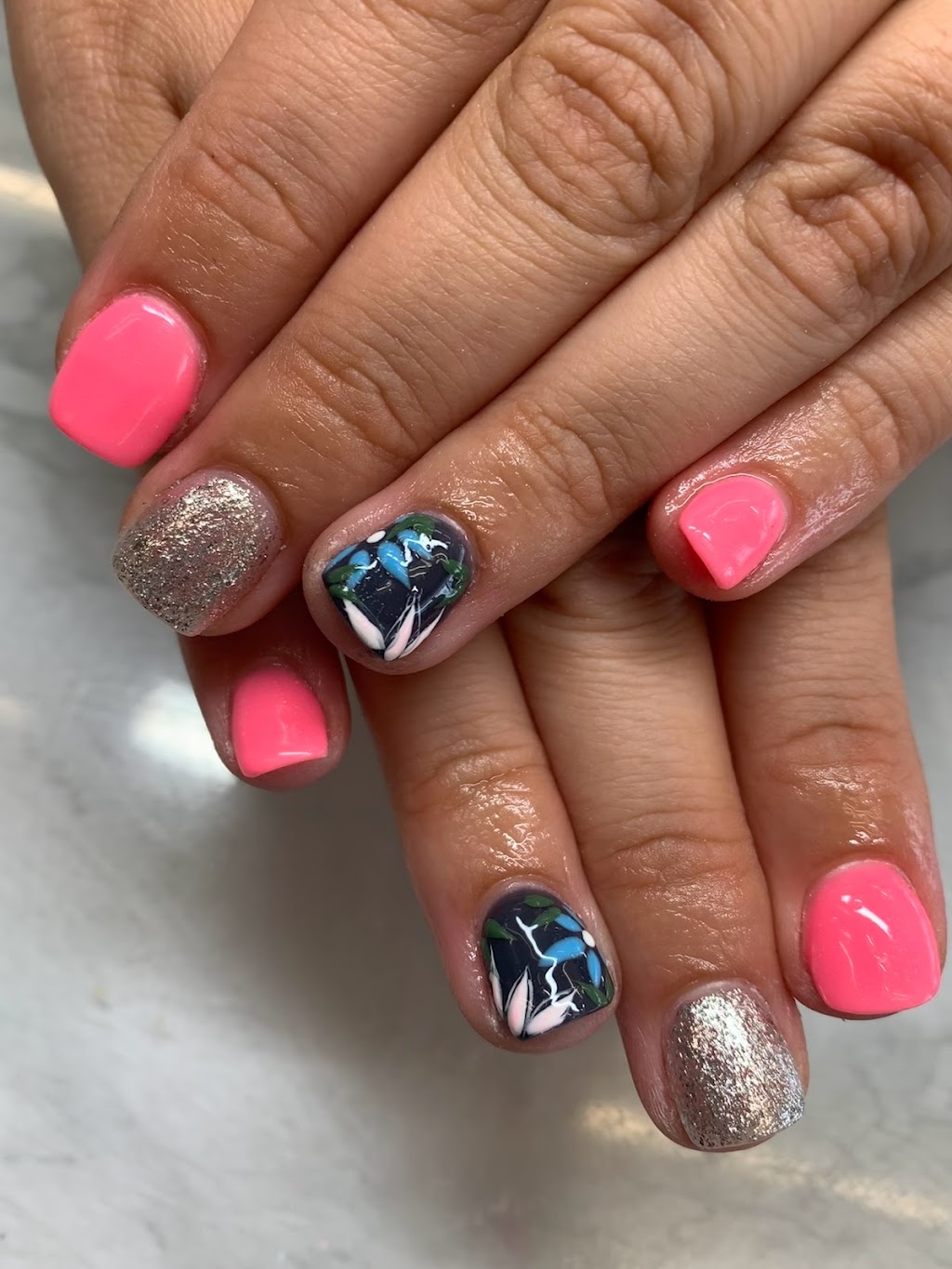 Trending Nails Pembroke | 1043 Pembroke St E, Pembroke, ON K8A 6Z3, Canada | Phone: (613) 631-0717