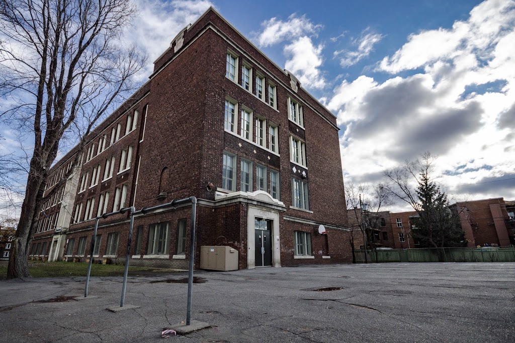 Primary School Maisonneuve | 1680 Av Morgan, Montréal, QC H1V 2P9, Canada | Phone: (514) 596-5442