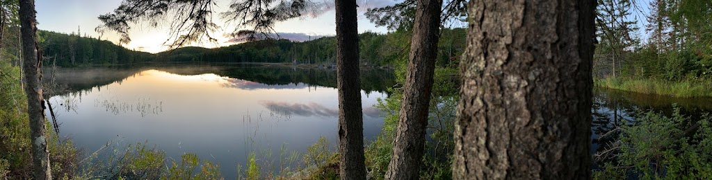 Escale au Lac | 3000 chemin Albert-Julien, Rivière-à-Pierre, QC G0A 3A0, Canada | Phone: (418) 570-9430