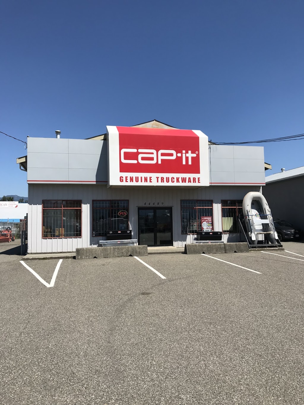 Cap-it Chilliwack | 44489 Yale Rd, Chilliwack, BC V2R 4H2, Canada | Phone: (604) 795-6688